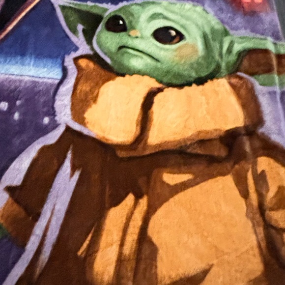 Star Wars “The Mandalorian Vintage Child” Throw Blanket Faux Fur Super Soft Warm - Picture 8 of 12